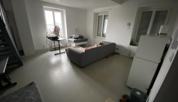 Logement tudiant Location T3 Vide Le Chambon Feugerolles (42500)