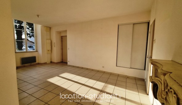 Logement tudiant Location T3 Vide Le Champ prs Froges (38190)