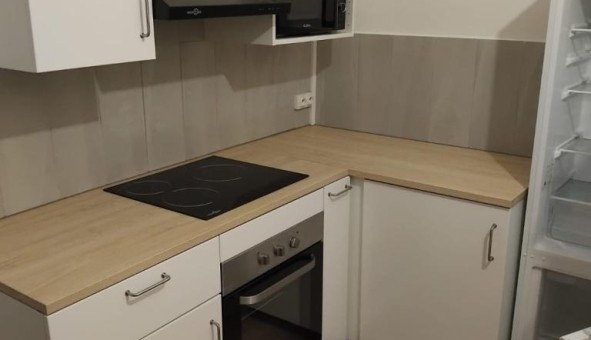 Logement étudiant Location T3 Vide Le Creusot (71200)