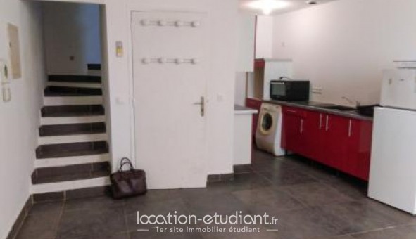 Logement tudiant T3 à Le Luc (83340)