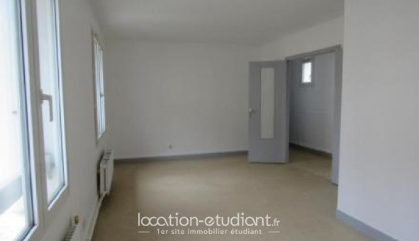 Logement tudiant Location T3 Vide Le Merlerault (61240)