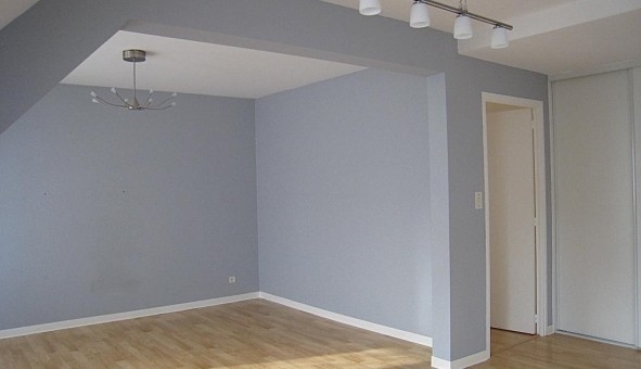 Logement �tudiant T3 &agrave; Le Monast�re (12000)