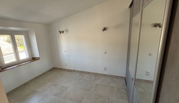 Logement �tudiant T3 &agrave; Le Muy (83490)