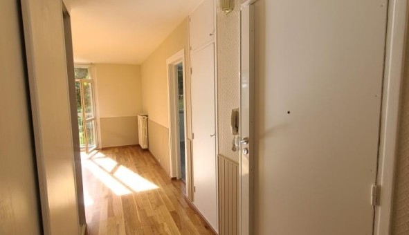 Logement tudiant T3 à Le Pecq (78230)