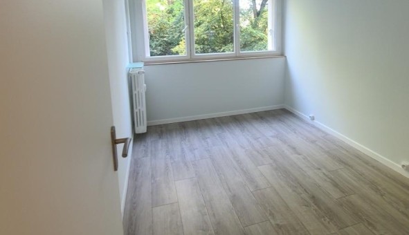 Logement tudiant T3 à Le Pecq (78230)