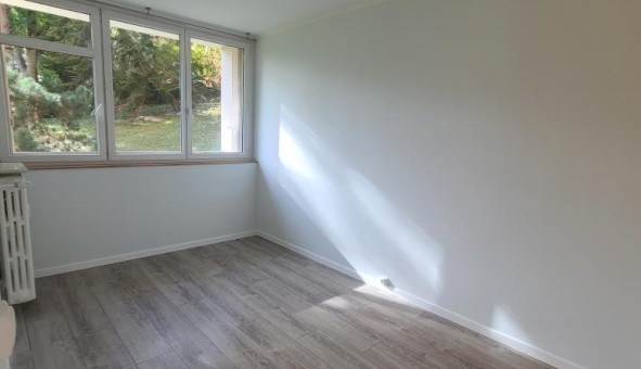 Logement tudiant T3 à Le Pecq (78230)