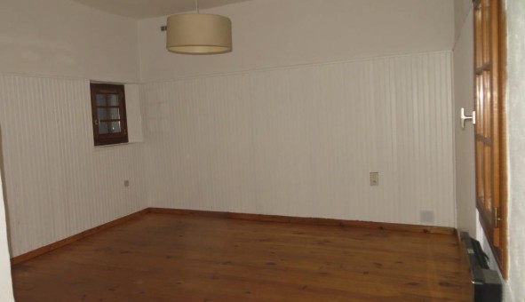 Logement tudiant T3 à Le Thor (84250)