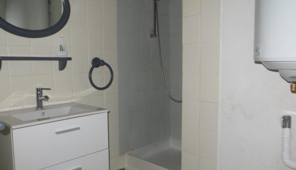 Logement tudiant T3 à Le Thor (84250)