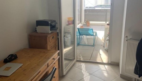 Logement tudiant T3 à Les Angles (30133)