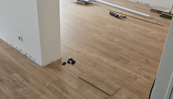 Logement tudiant Location T3 Vide Les Ayvelles (08000)