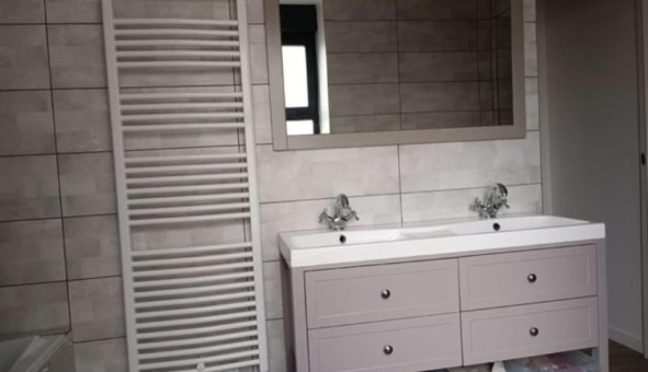 Logement �tudiant T3 &agrave; Les Ayvelles (08000)