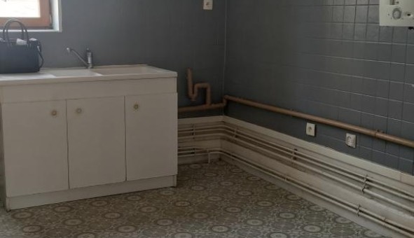 Logement �tudiant T3 &agrave; Les Ayvelles (08000)