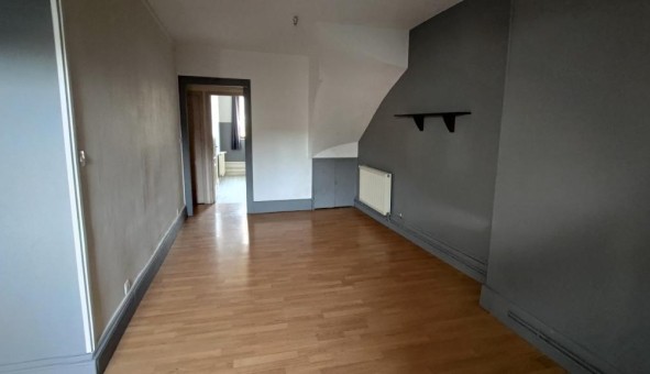 Logement �tudiant T3 &agrave; Les Ayvelles (08000)