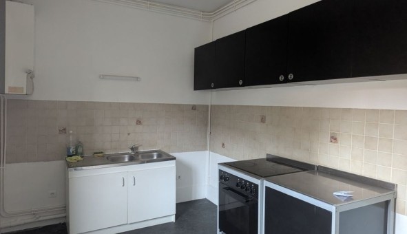 Logement �tudiant T3 &agrave; Les Ayvelles (08000)