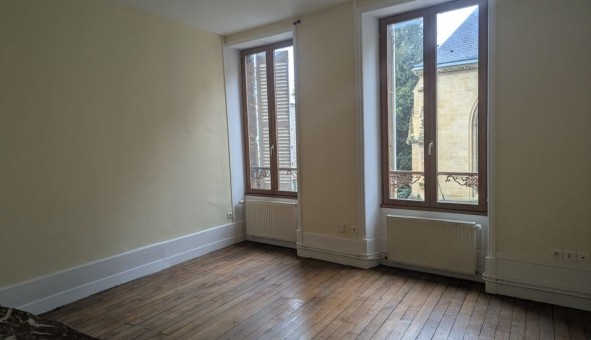 Logement �tudiant T3 &agrave; Les Ayvelles (08000)