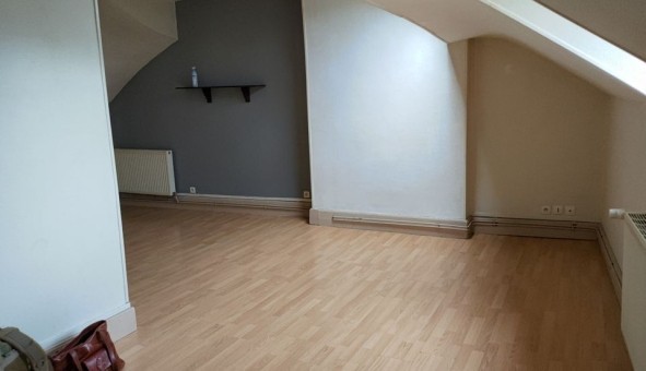 Logement �tudiant T3 &agrave; Les Ayvelles (08000)
