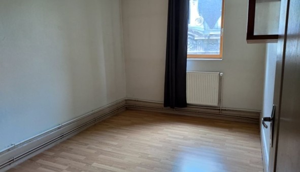 Logement �tudiant T3 &agrave; Les Ayvelles (08000)
