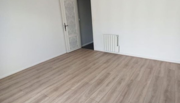 Logement �tudiant T3 &agrave; Les Ayvelles (08000)
