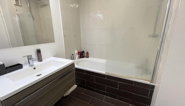 Logement tudiant T3 à Les Lilas (93260)