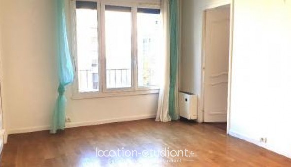 Logement étudiant T3 à Les Ulis (91940)