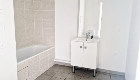 Logement �tudiant T3 &agrave; Livry sur Seine (77000)