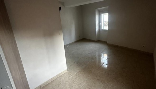 Logement �tudiant T3 &agrave; Lorgues (83510)