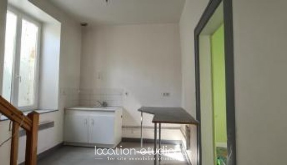 Logement tudiant T3 à Lurcy Lvis (03320)