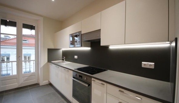 Logement tudiant T3 à Lyon 6me arrondissement (69006)