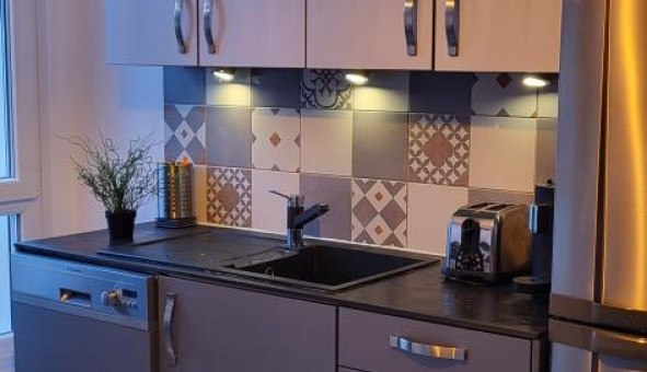 Logement tudiant T3 à Lyon 7me arrondissement (69007)