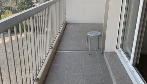 Logement tudiant Location T3 Vide Lyon 7me arrondissement (69007)