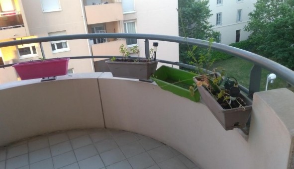 Logement tudiant T3 à Lyon 8me arrondissement (69008)