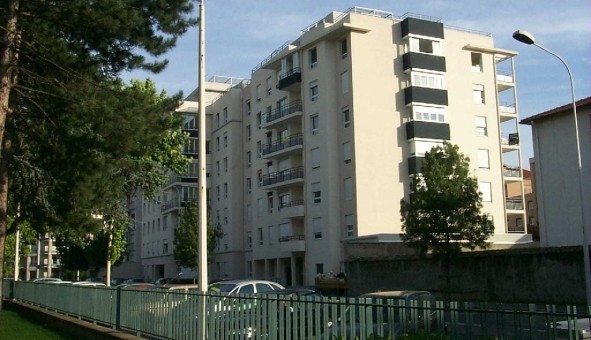 Logement tudiant T3 à Lyon 8me arrondissement (69008)