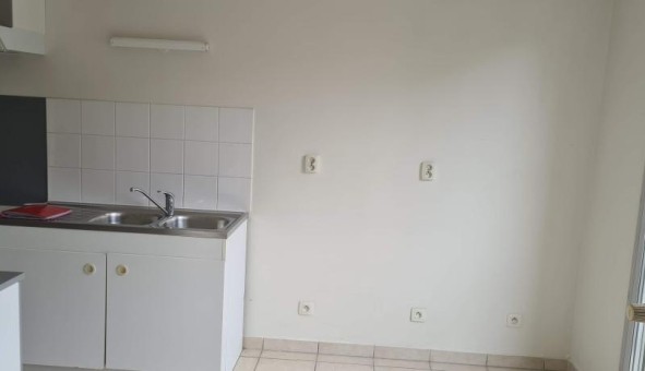Logement tudiant T3 à Lyon 8me arrondissement (69008)