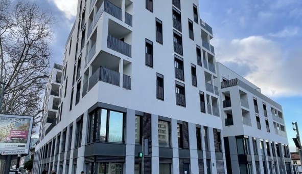 Logement tudiant Location T3 Vide Lyon 8me arrondissement (69008)