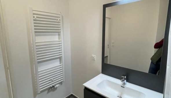 Logement tudiant T3 à Lyon 8me arrondissement (69008)