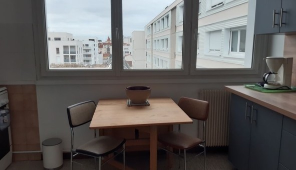 Logement �tudiant T3 &agrave; Lyon 8�me arrondissement (69008)