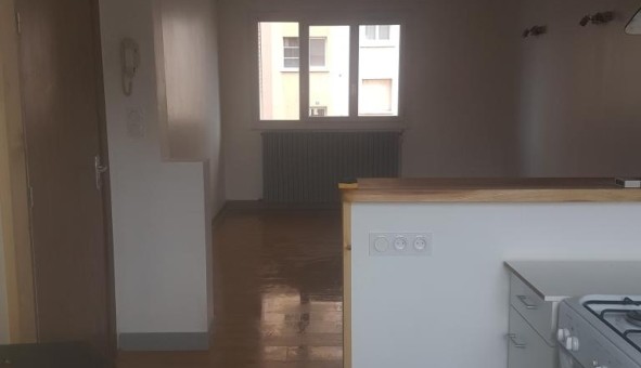 Logement tudiant Location T3 Vide Mably (42300)