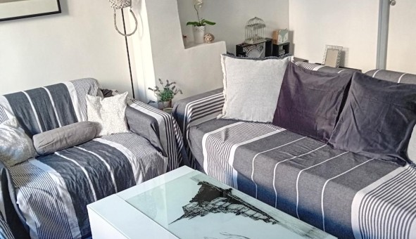 Logement tudiant Location T3 Vide Marseille 01er arrondissement (13001)
