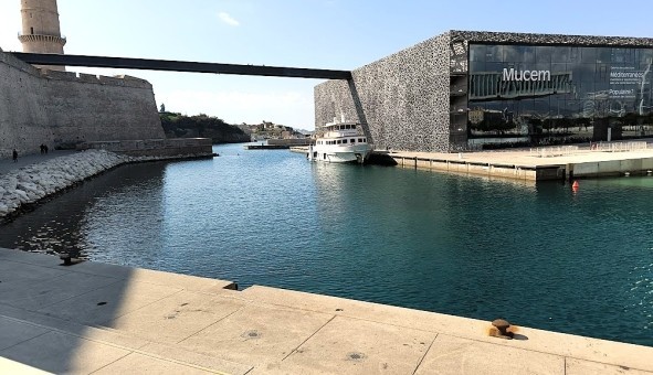 Logement tudiant T3 à Marseille 02me arrondissement (13002)