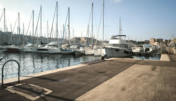 Logement tudiant T3 à Marseille 02me arrondissement (13002)