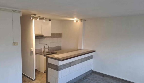 Logement tudiant Location T3 Vide Marseille 03me arrondissement (13003)