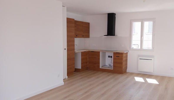 Logement tudiant Location T3 Vide Marseille 04me arrondissement (13004)