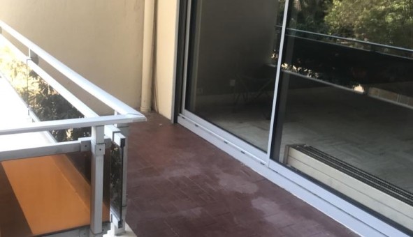 Logement tudiant Location T3 Vide Marseille 05me arrondissement (13005)