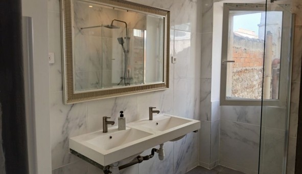 Logement �tudiant T3 &agrave; Marseille 05�me arrondissement (13005)