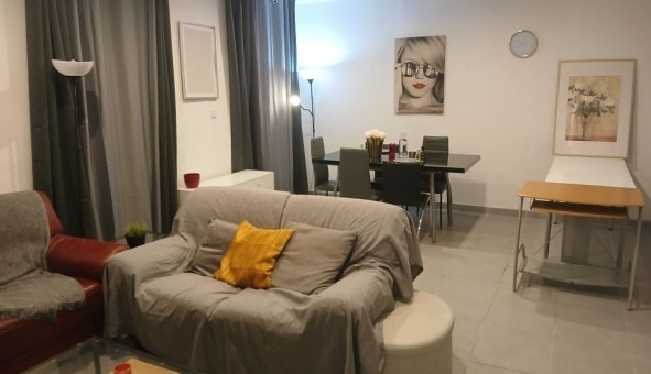 Logement �tudiant T3 &agrave; Marseille 05�me arrondissement (13005)