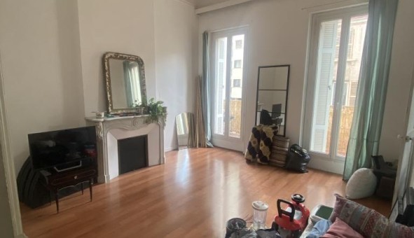 Logement tudiant Location T3 Vide Marseille 06me arrondissement (13006)