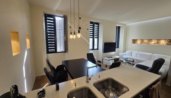 Logement tudiant T3 à Marseille 07me arrondissement (13007)