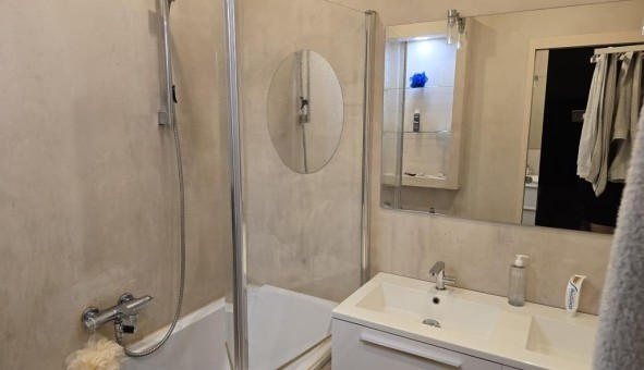 Logement tudiant T3 à Marseille 07me arrondissement (13007)