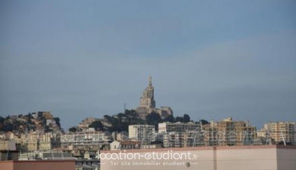 Logement tudiant T3 à Marseille 08me arrondissement (13008)