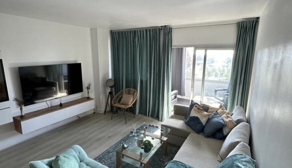 Logement tudiant Location T3 Vide Marseille 08me arrondissement (13008)